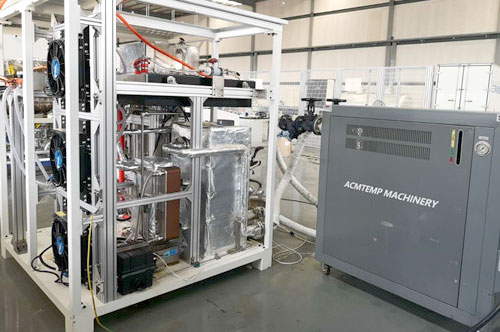 脫氫裝置導(dǎo)熱油控溫現(xiàn)場